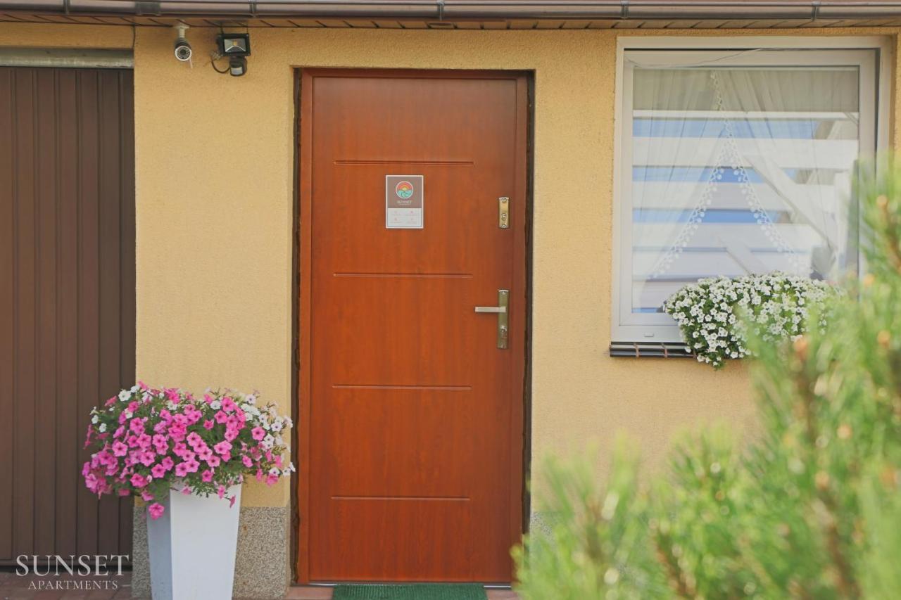 Sunset Apartments - Domek Z Ogrodem Grilem I Parkingiem! シフィノウイシチェ エクステリア 写真